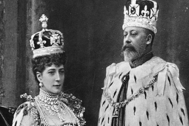 1902:  British monarchs Queen Alexandra, (1844 - 1925), and King Edward VII, (1841 - 1910), who married in 1863, at their coronation in London.  (Photo by Hulton Archive/Getty Images)
