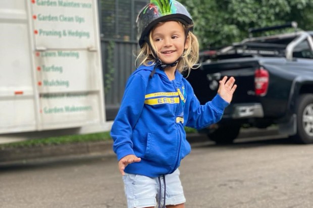 Ollie Arya was diagnosed with leukaemia after his mum noticed a splinter in his toe.