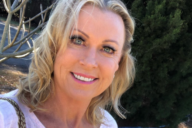 Lisa Curry