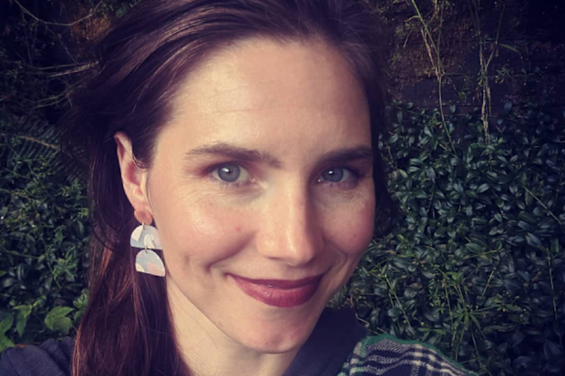 Amanda Knox Instagram tone-deaf tweet during the US election.