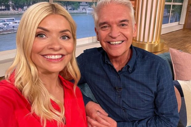 Holly Willoughby and Phillip Schofield ITV claims they skipped queue at Queen Elizabeth viewing