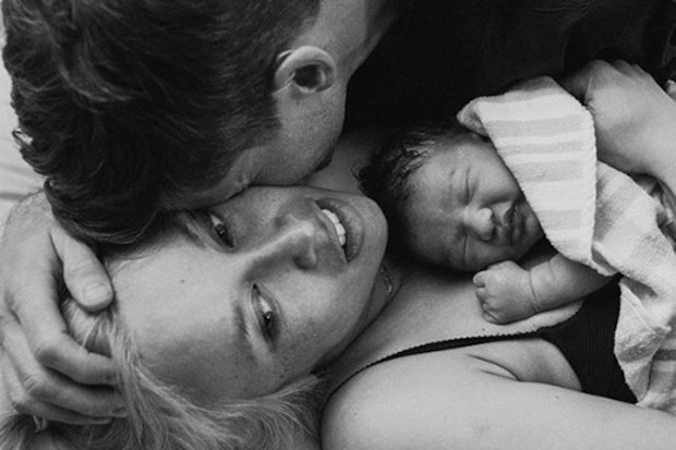 Osher Günsberg, Audrey Griffen and their newborn son