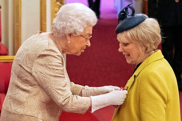 Queen investiture ceremony 