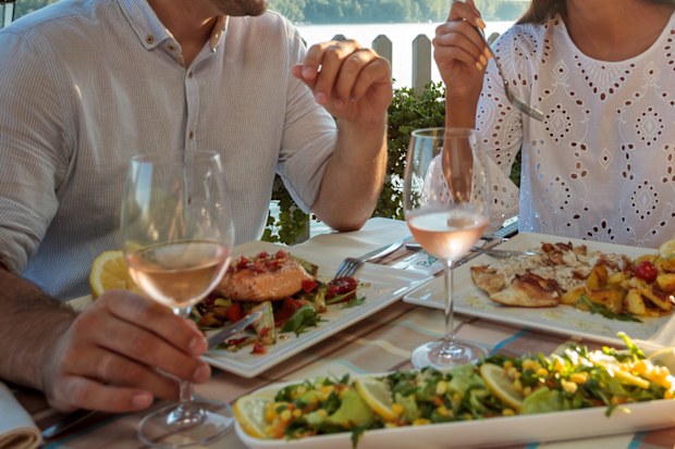 Couple out to lunch