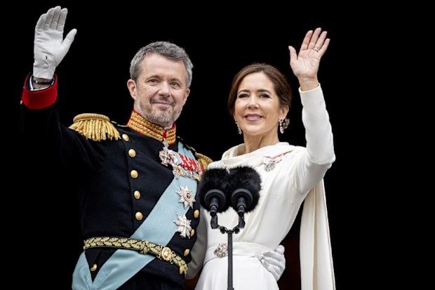 queen mary of denmark dress details