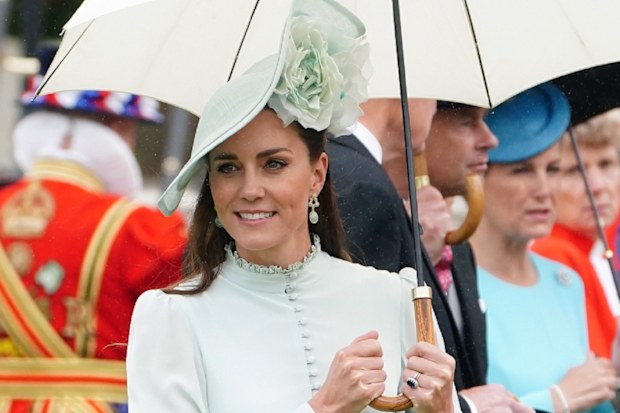 Kate Middleton Buckingham Palace garden party