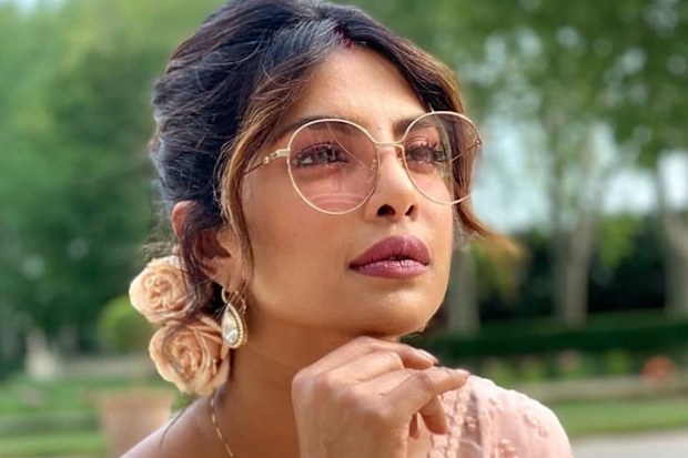 Priyanka Chopra, Sophie Turner, Joe Jonas, wedding, photo