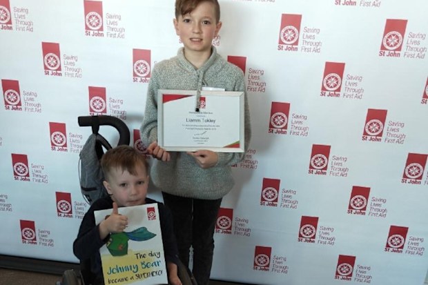 Brother saves siblings life St John Ambulance first aid course.