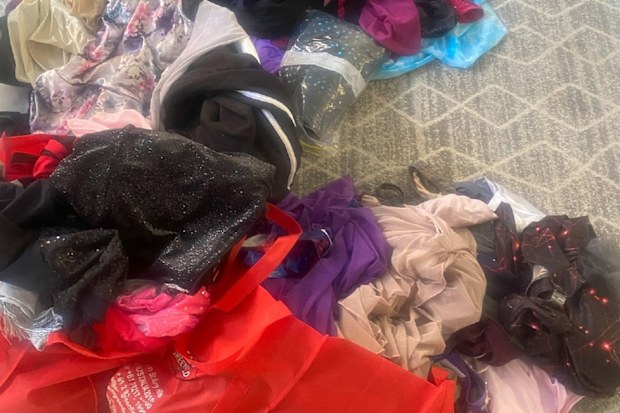 sell second hand dance outfits