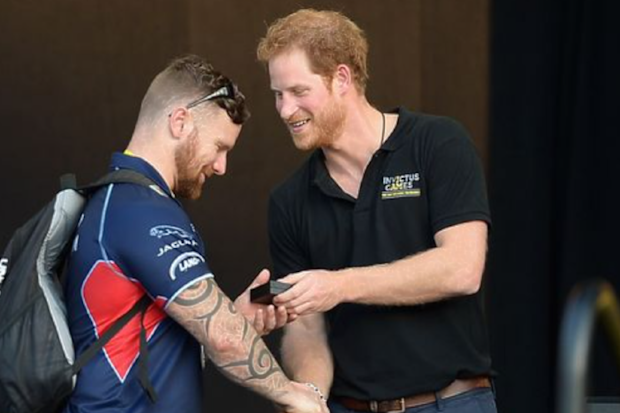 Harry and veteran at Invictus Games