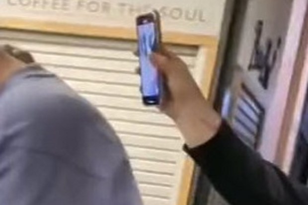 woman confronts man who cat calls her friend