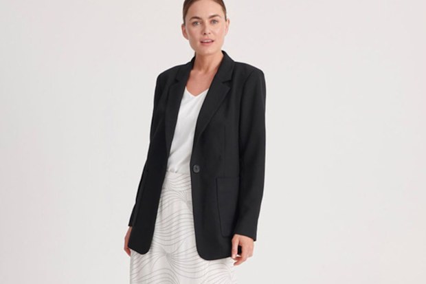 Basque black blazer