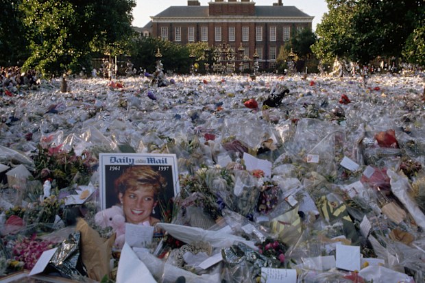 Floral tributes to Princess Diana outside Kensington Palace, 1997