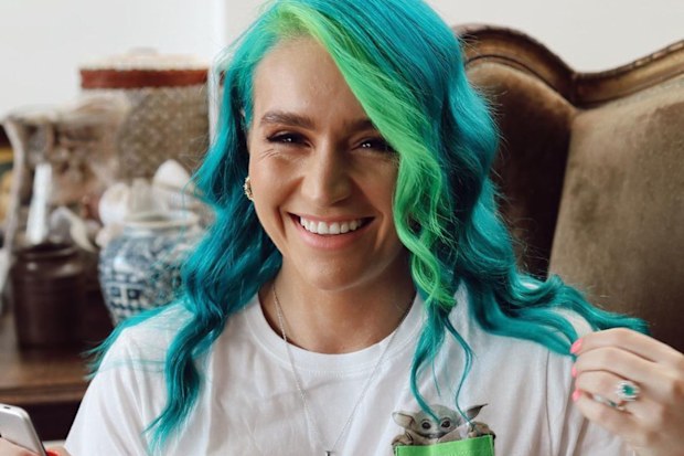 Australian singer Amy Sheppard