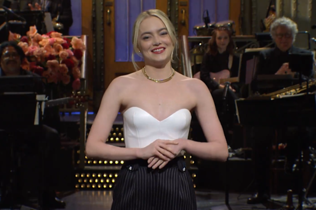 Emma Stone hosts Saturday Night Light, December 2023