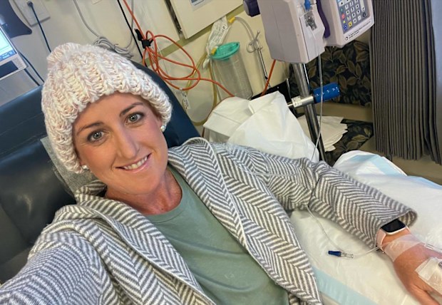 Naomi Richards in hospital during cancer treatment.