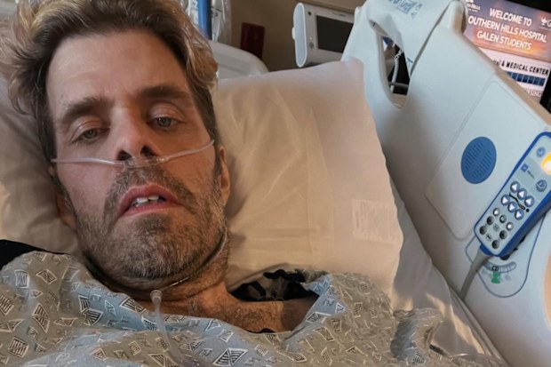 Perez Hilton reveals reason for 21-day hospital visit in health update, sepsis, the flu | Nine.com.au