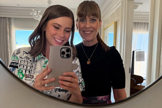 Bindi Irwin shared her gratitude for her family.