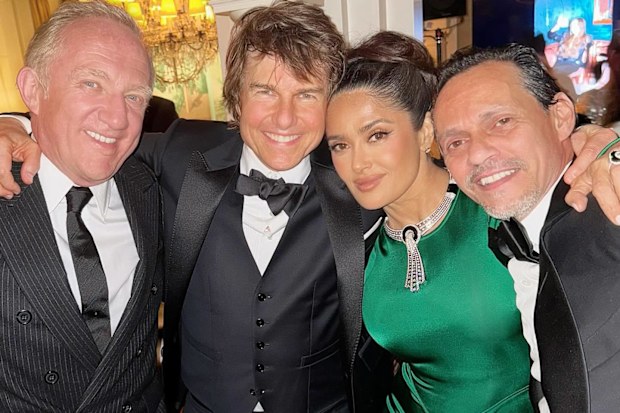 Salma Hayek, Francois-Henri Pinault, Tom Cruise and Marc Anthony pose for photo at Victoria Beckham's 50th birthday.