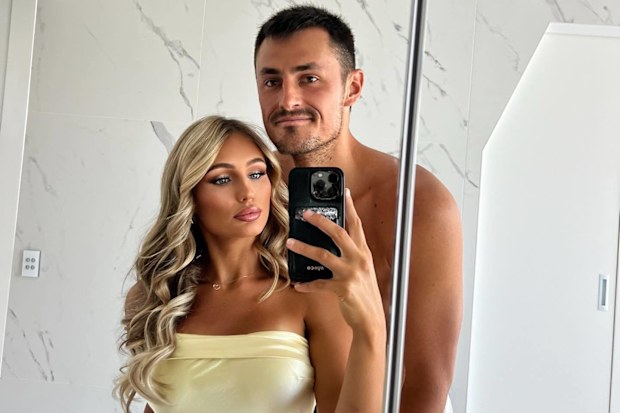 Bernard Tomic Keely Hannah new baby