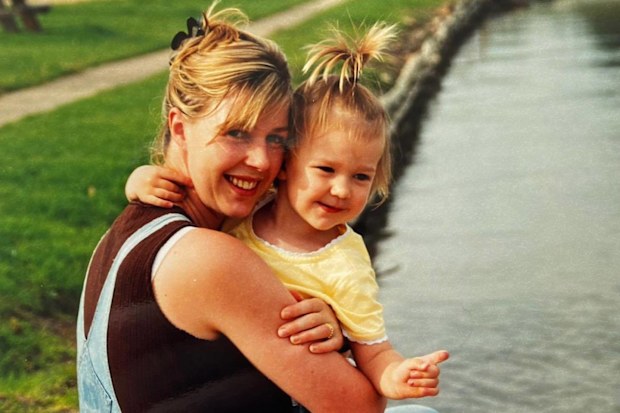 Leane Flynn with daughter Amelia as a small child.