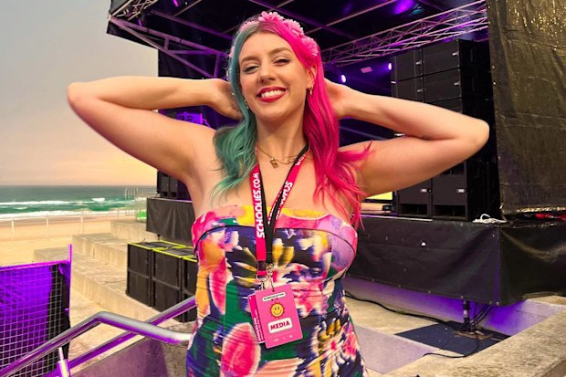 Jenna Hudson is better known as @jennawiththepink on TikTok, where she has over 1.4 million followers.