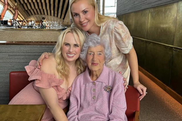 Rebel Wilson, her grandmother, and Ramona Agruma