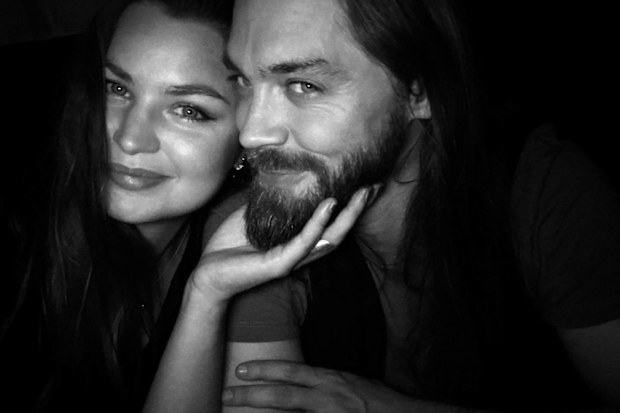 Tom Payne and Jennifer Akerman