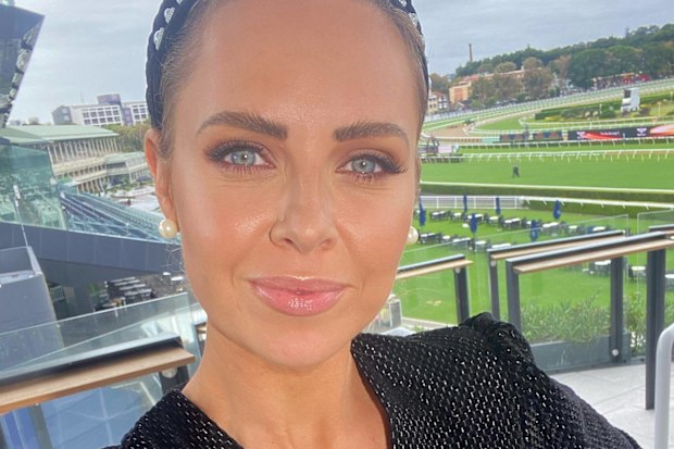 Julie Snook kept her endometriosis private at work for about a decade.