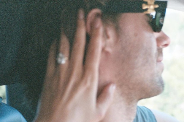 Phoebe Tonkin engagement ring 