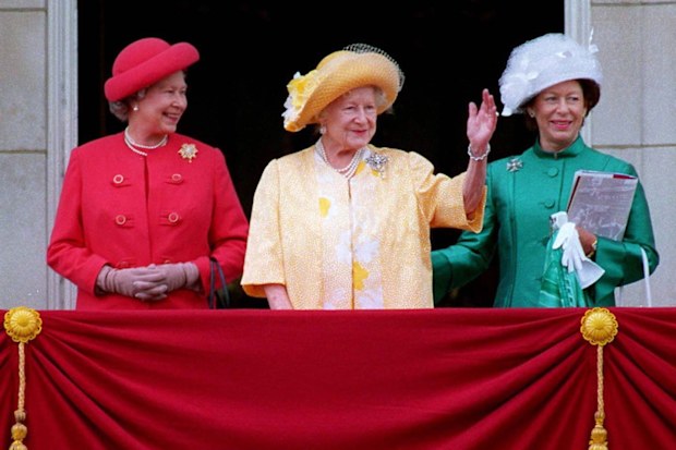 LONDON, UNITED KINGDOM - MAY 08:  Queen, Queen Mother And Princess Margaret On Balcony At Buckingham Palace.  (Photo by Tim Graham Photo Library via Getty Images)