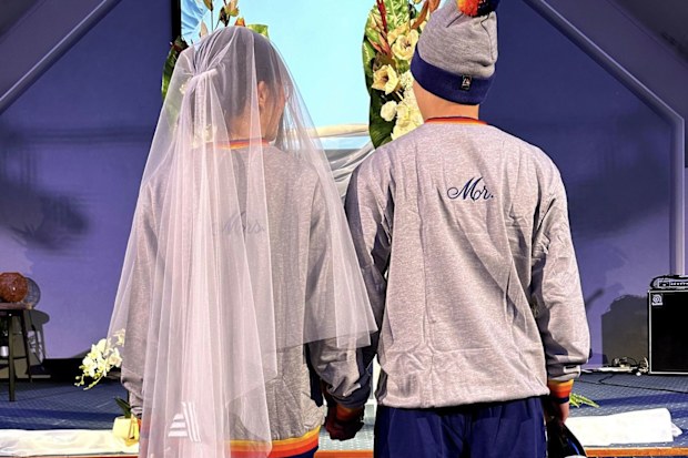 Amy Wong with her husband in ALDImania outfits
