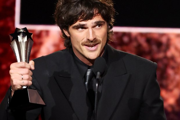 Jacob Elordi at the 31st Annual Critics Choice Awards held at the Barker Hangar on January 04, 2026 in Santa Monica, California. (Photo by JC Olivera/Variety via Getty Images)
