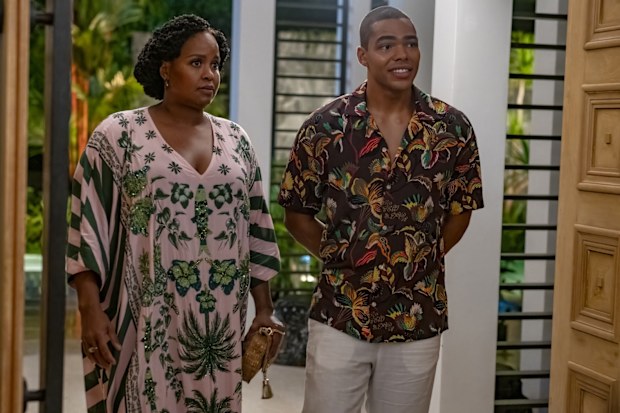 Natasha Rothwell and Nicholas Duvernay in The White Lotus