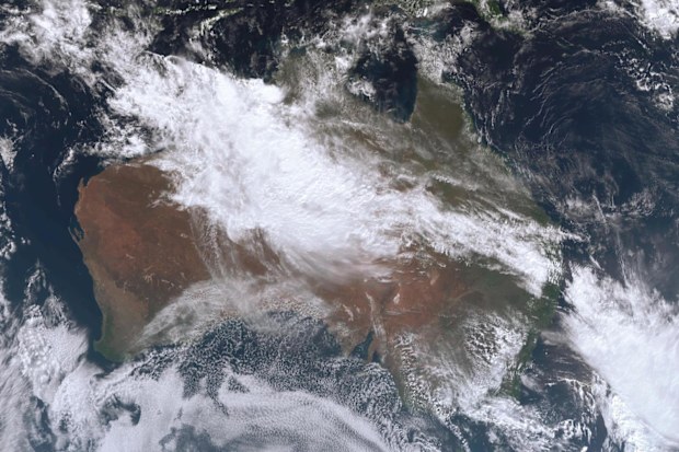 A 3000km rainband stretching over a large part of the nation could bring flooding to outback areas.