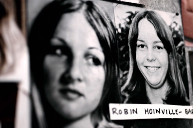 Robin Jeanne Hoinville-Bartram, 19, and her college friend Anita Cunningham, set off from Melbourne in 1972.