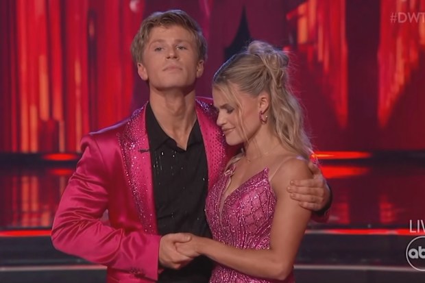 Robert irwin wins Dancing with the stars 