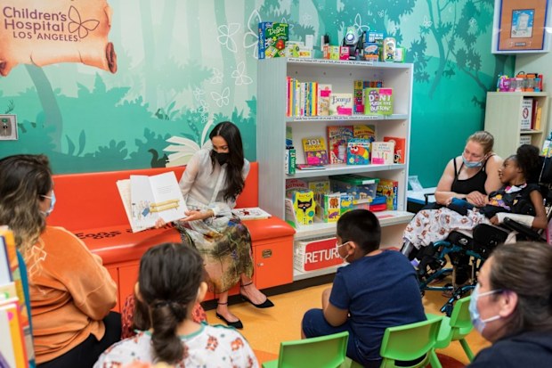 meghan markle the duchess of sussex children's hospital los angeles