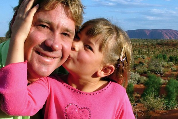 Steve Irwin with his daughter Bindi Irwin October 2, 2006 in Uluru, Australia. 