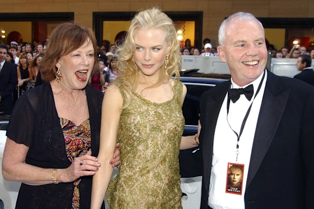 Janelle Kidman, Nicole Kidman and her father Antony Kidman arrive for the Australian premiere of the film Cold Mountain at the State Theatre on December 17, 2003 in Sydney, Australia. 