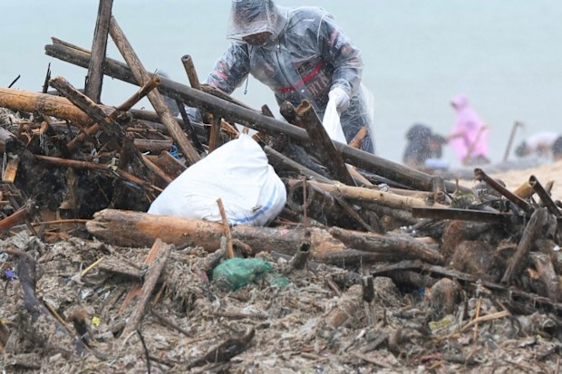 Environmentalists are calling for urgent action after a "catastrophic" wave of plastic an other rubbish washed up on beaches in Bali.