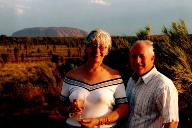 brian and linda Uluru