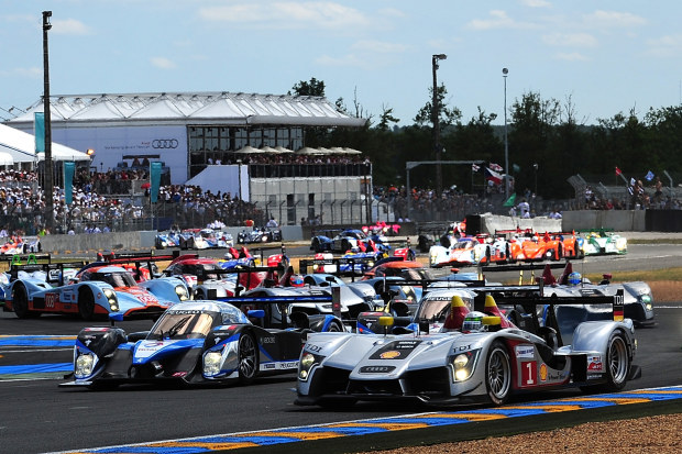 The start of the 77th 24 Hours of Le Mans in 2009.