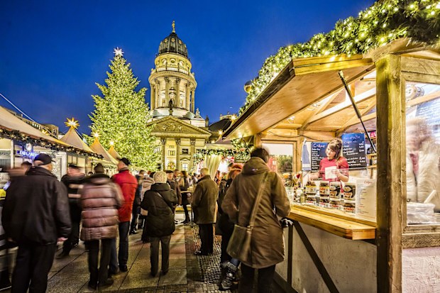 christmas markets around the world 2024