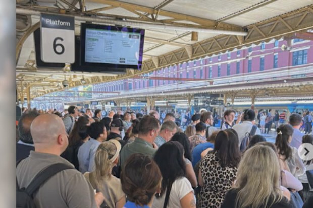 Melbourne train chaos