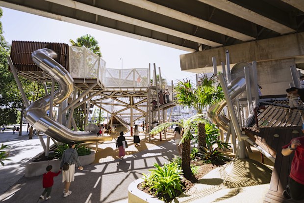 darling harbour playground