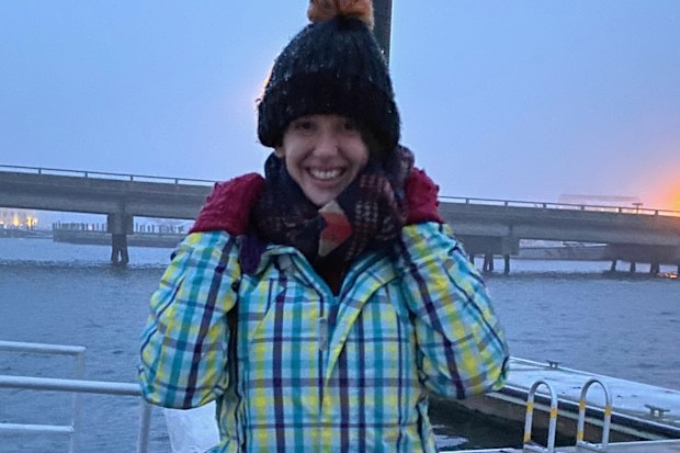 The end of a winter day's diving on the site of HMBEndeavour, in Rhode Island. Note icicles in the
background and snow on the boat deck!