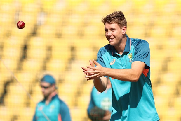 NAGPUR, INDIA - FEBRUARY 13: Cameron Green of Australia prepares to bowl during an Australia Test squad training session at Vidarbha Cricket Association Ground on February 13, 2023 in Nagpur, India. (Photo by Robert Cianflone/Getty Images)