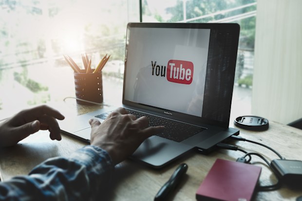 Creative producer planning about his upload video to youtube 
