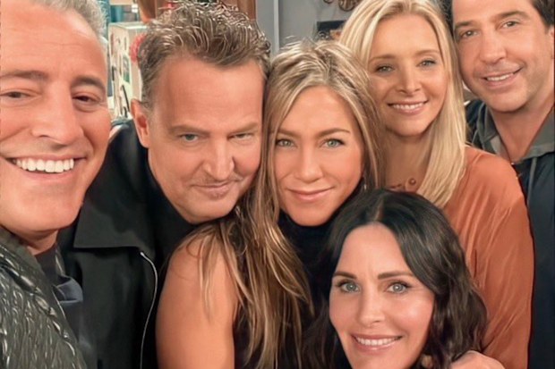 Friends cast, reunion, Matt LeBlanc, Matthew Perry, Jennifer Aniston, Courteney Cox, Lisa Kudrow, and David Schwimmer.
